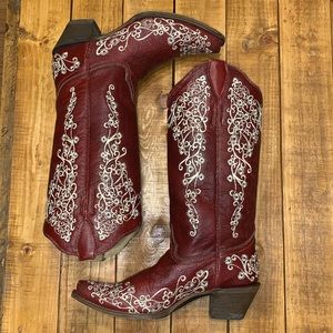 EUC Corral Maroon Embroidered Boots